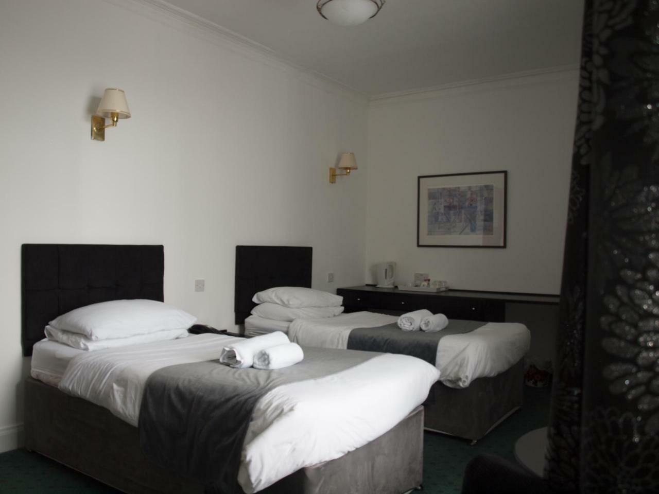 Argyll Arms Hotel Campbeltown Eksteriør billede